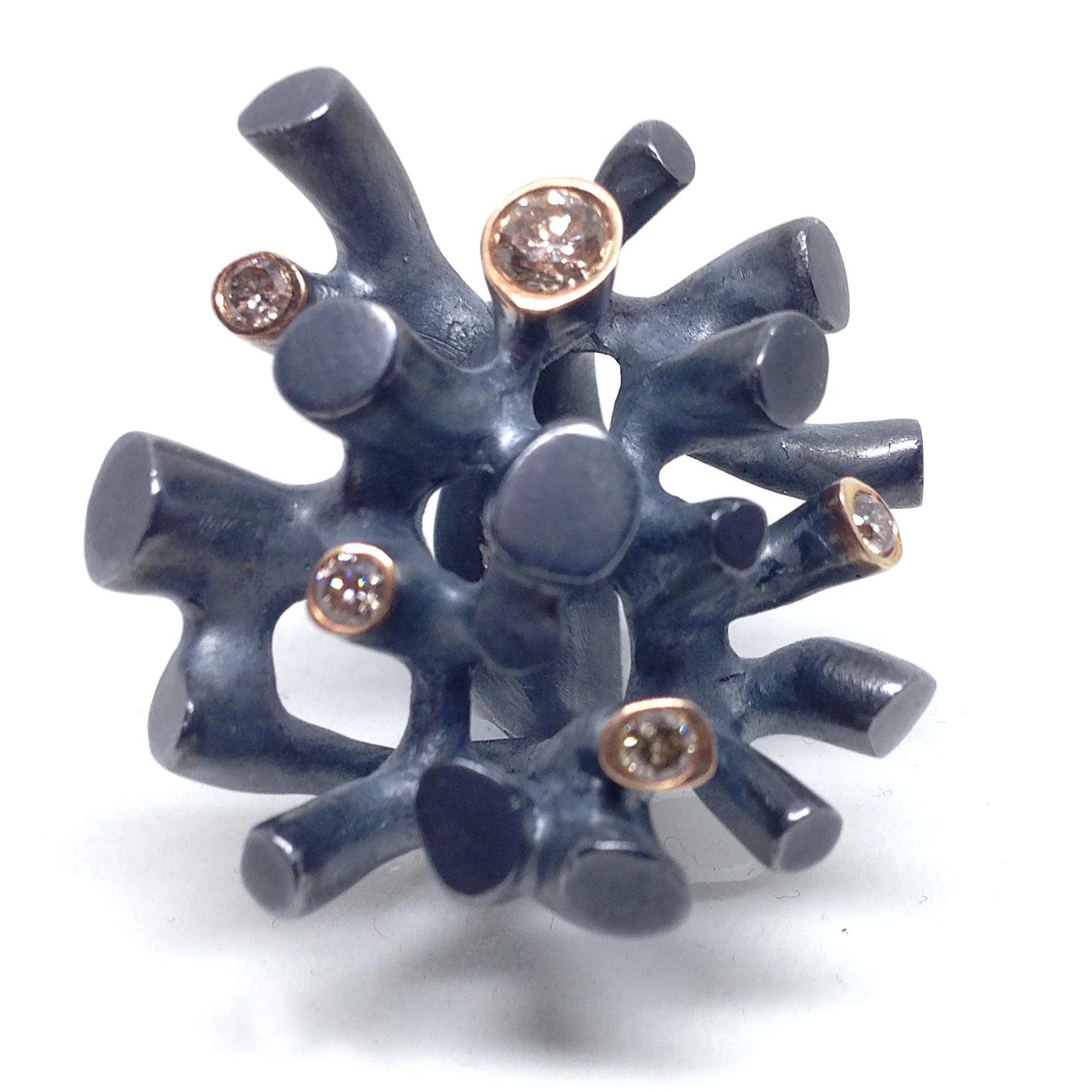 sort-m-diamanter-2.jpg