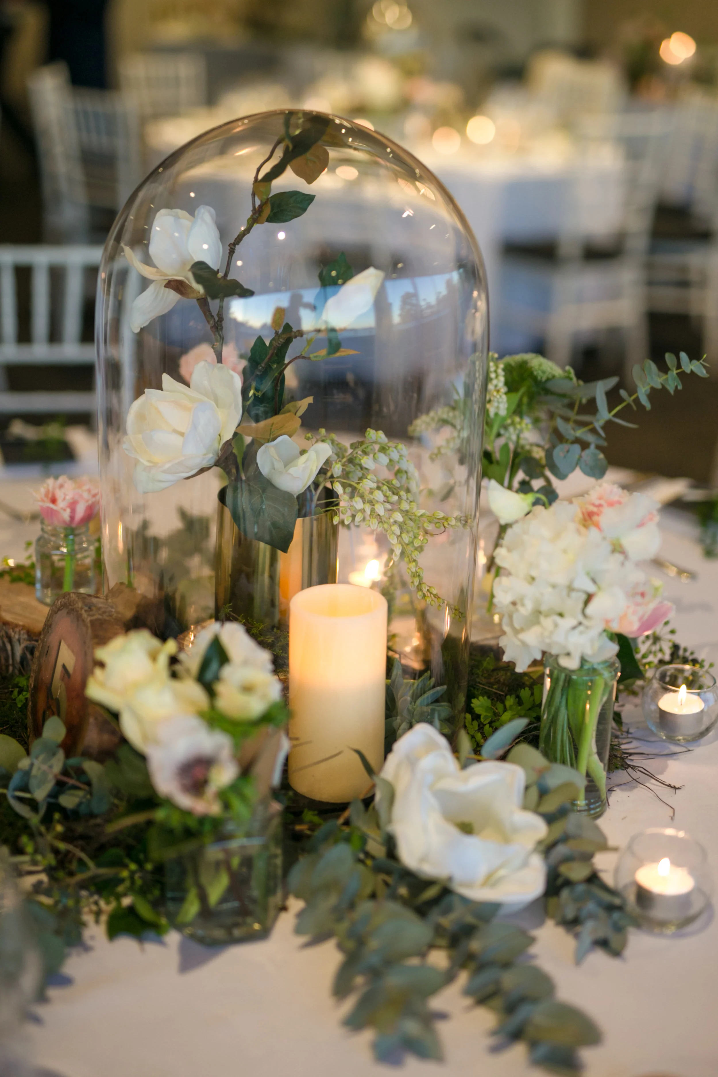 Guest table Alecia + Martin 2.jpg