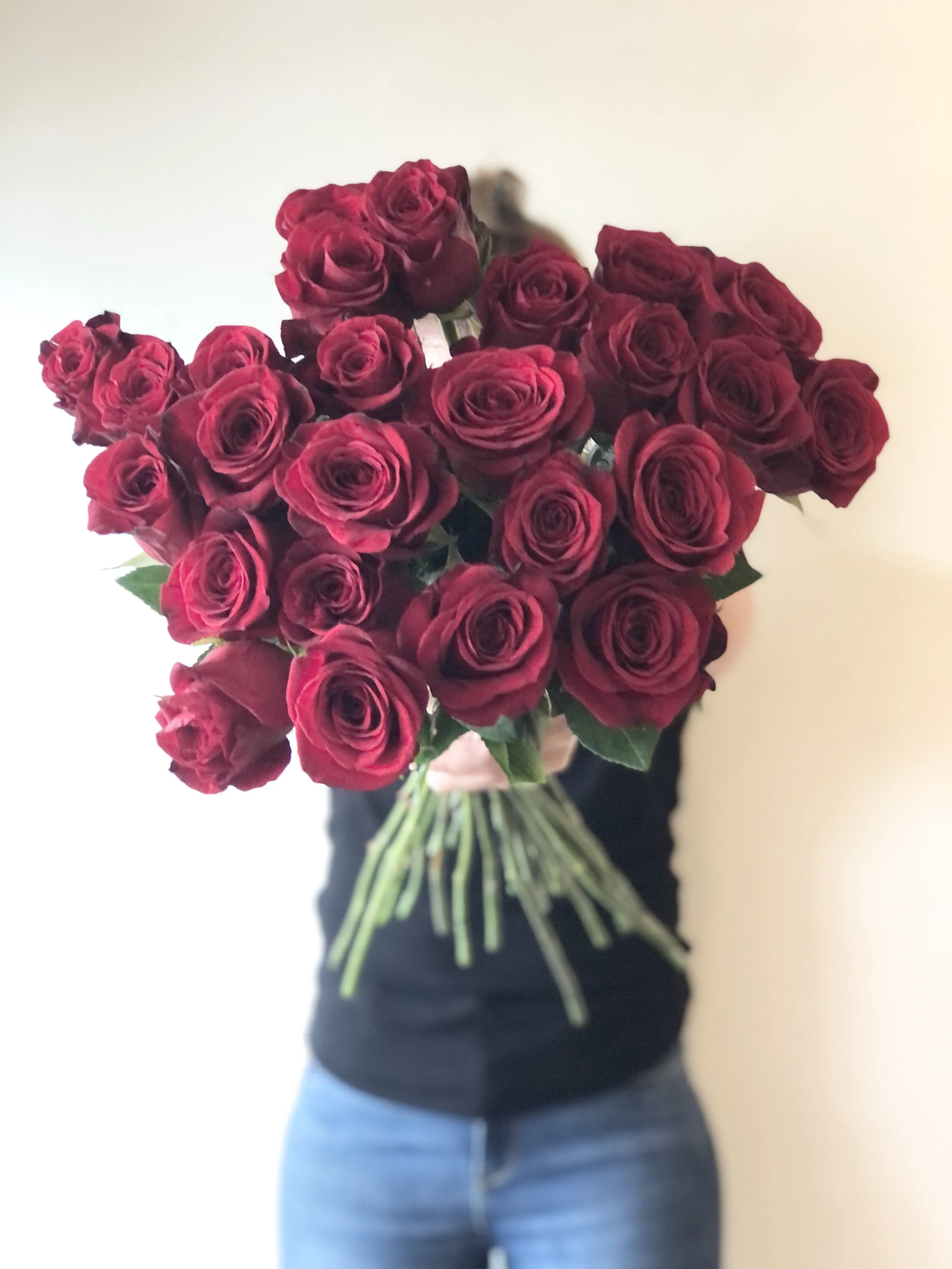 Naked Valentine - Red Roses -