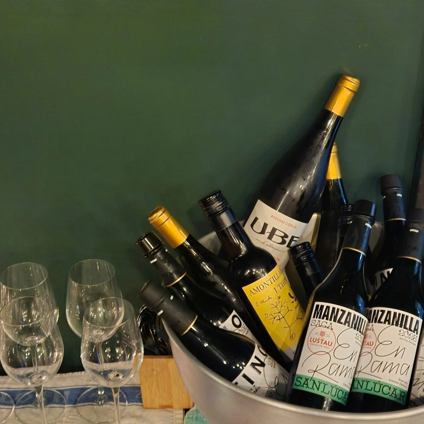 Another brilliant #sherryweek2025 together with our friends @sherrywinesjerez .

Our masterclass on Friday night packed in like-minded Sherry afficionados in our cool little downstairs space.

We poured some cellar specials I've been holding back for