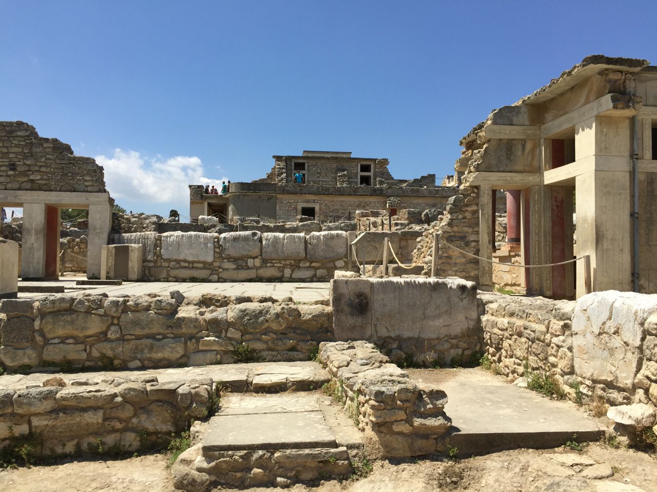 Knossos-reconstructed.jpg