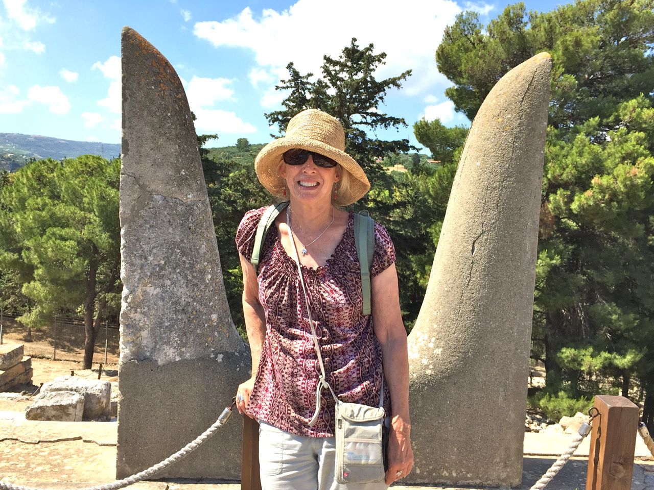 Thanks to my friend Lesley, who took this picture of me during our visit to Knossos!!