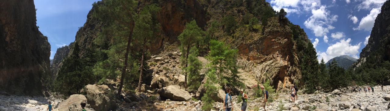 samaria-gorge-pano.jpg