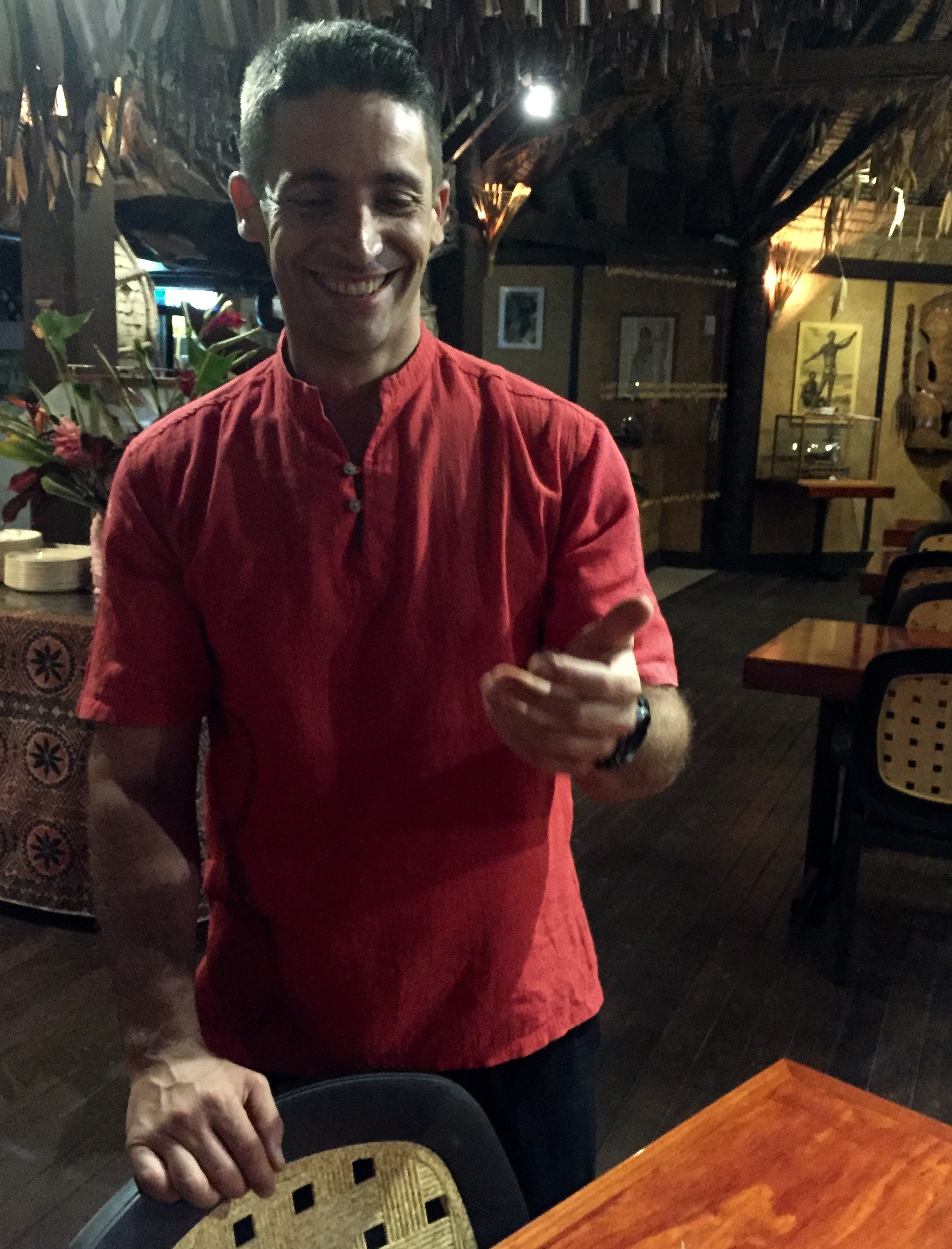 My waiter at the Kaveka Hotel restaurant, with a baby gecko perched on his hand.