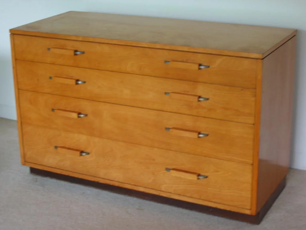 johnsondresser1.jpg