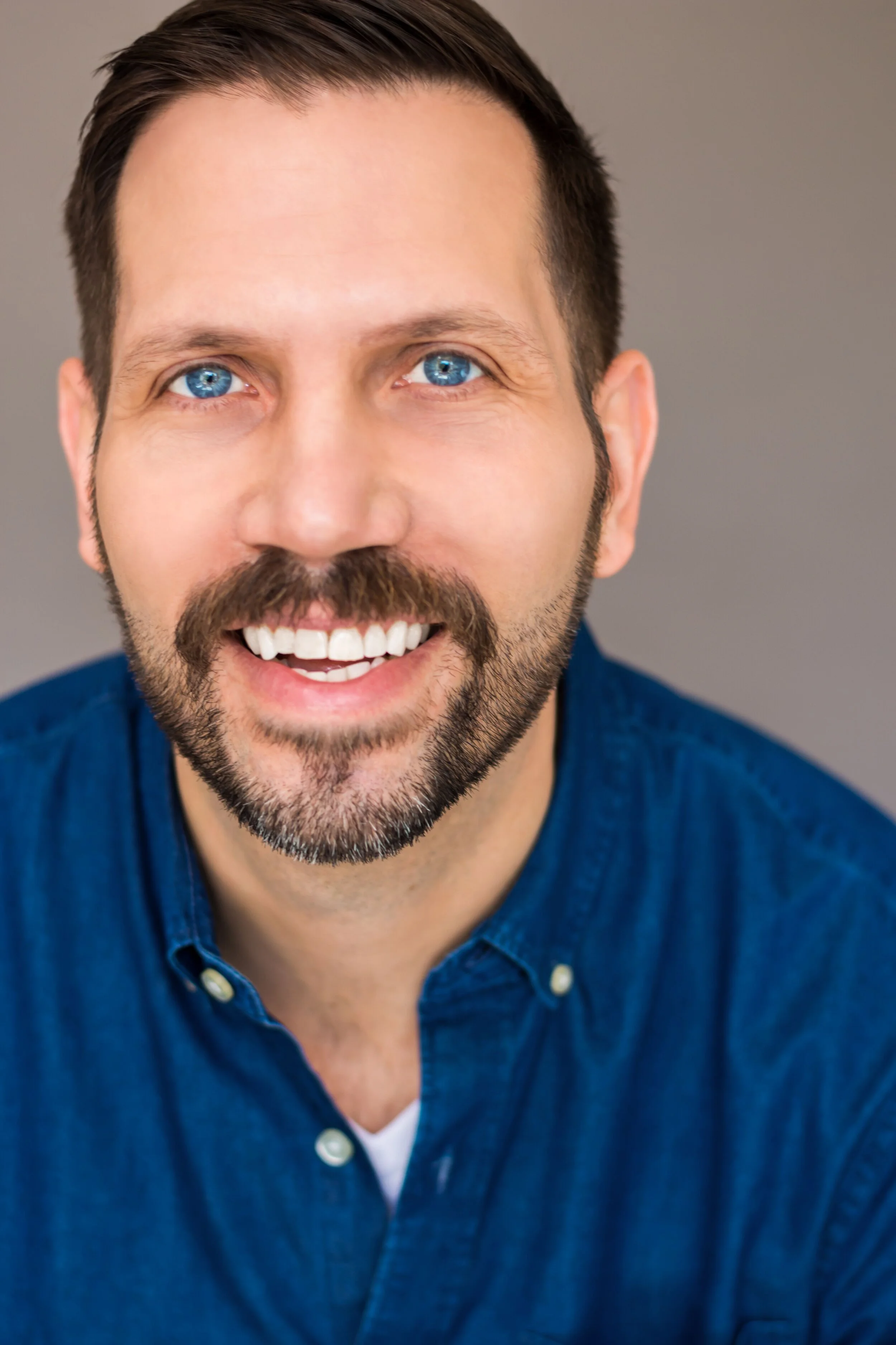 Small Alt headshot.jpeg