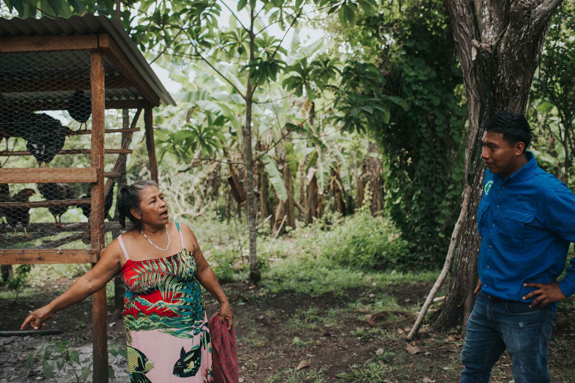 Josefa (L) consults Misael (R), her field trainer, on new projects she plans to carry out. Photo by Salt to Clay Photography