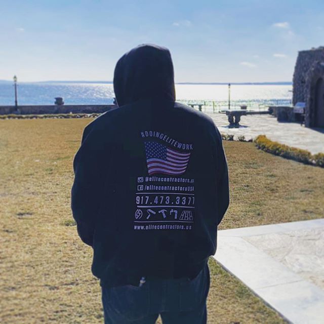 👀 One of the Elite boys lookin&rsquo; out at the #horizon, getting ready for the weekend here at @elitecontractors.us 😌
.
#swipeleft⬅️ for another #ELITE reverse #beforeandafter ... this time of the &ldquo;construction&rdquo; of our newest hoodies 