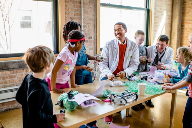 Thompson_KidsScienceLab-KeithShegan-IL_-2806.jpeg