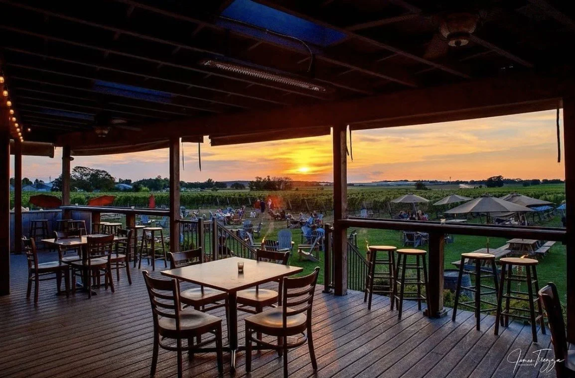 SUNSET FRIDAY &amp; LIVE MUSIC