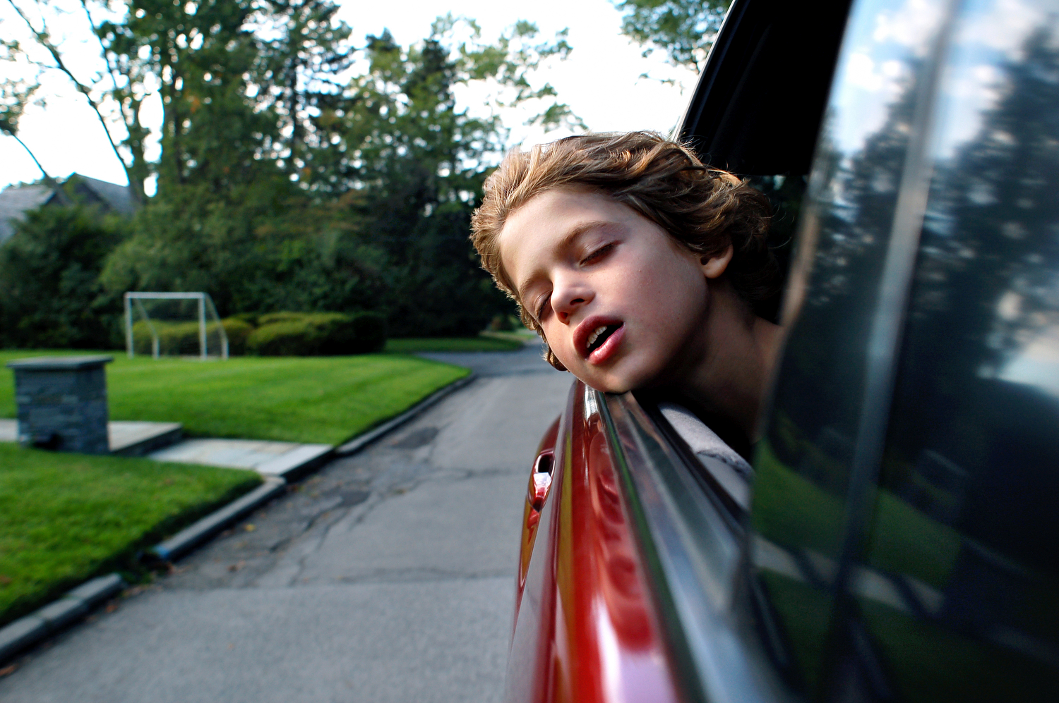   Lush Light  Breathe   Statement  