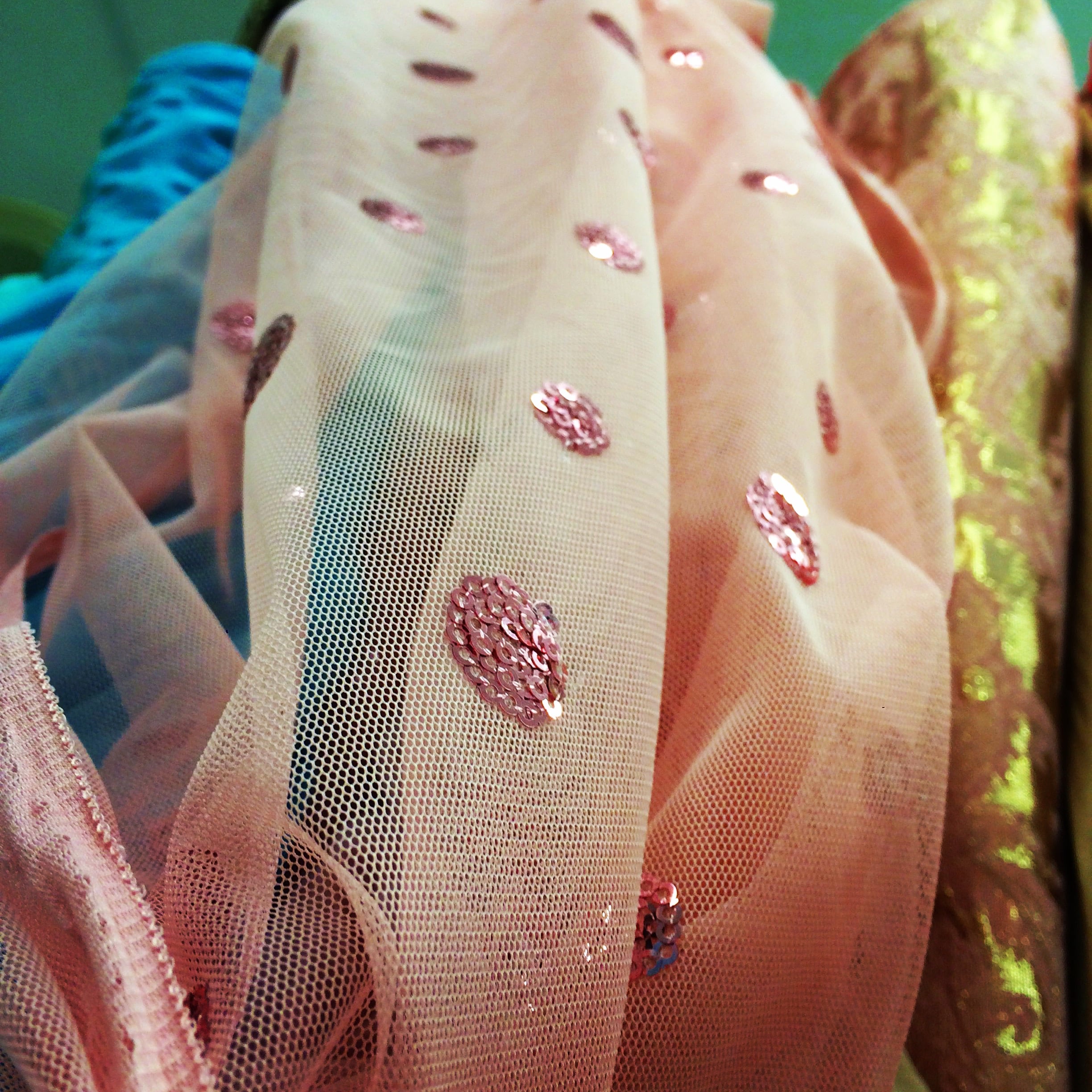 'CHARLOTTE'S WEB' swatches