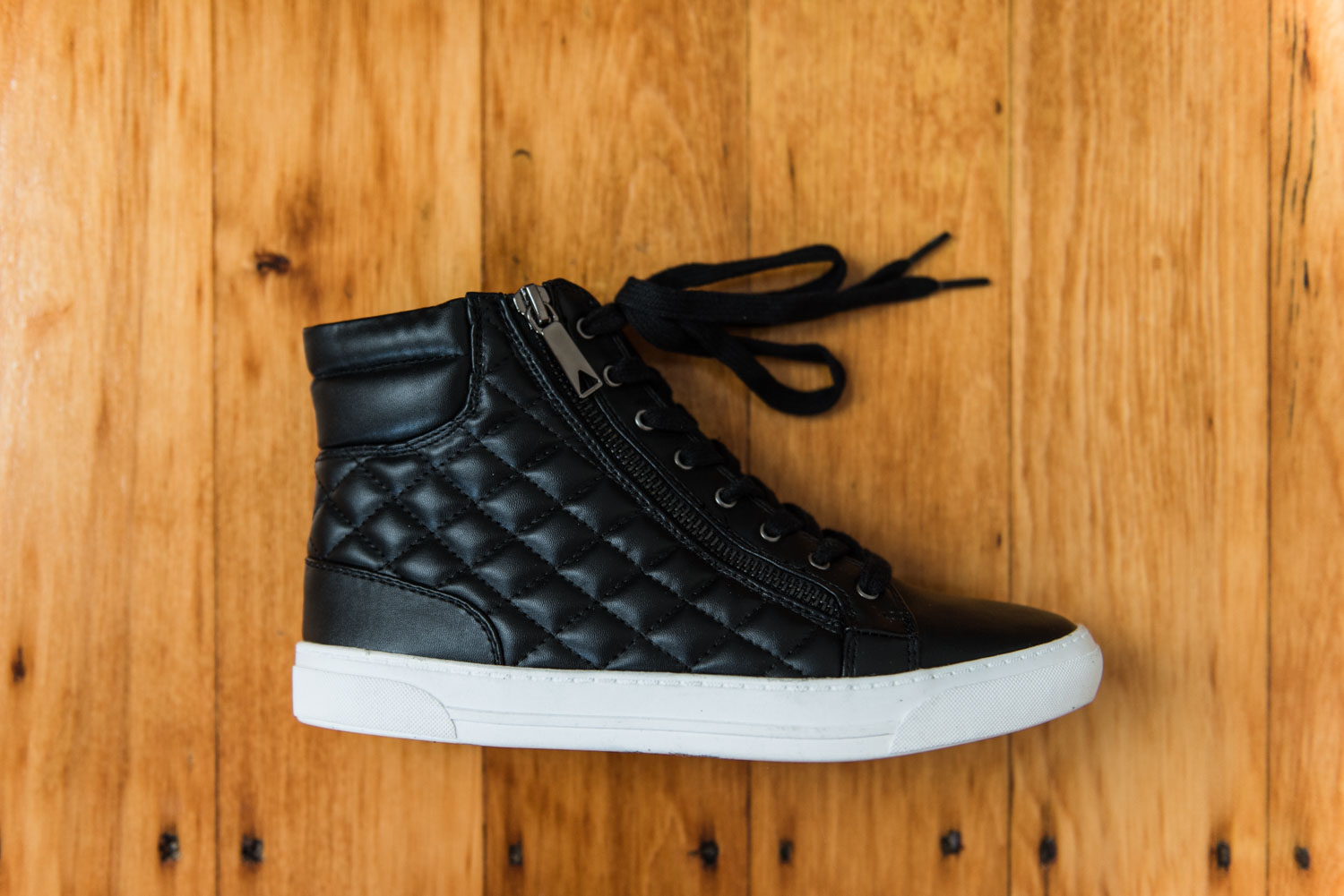 Personal Style | High-Top Black Sneakers | Lorna Stell | Photographer | Boston MA