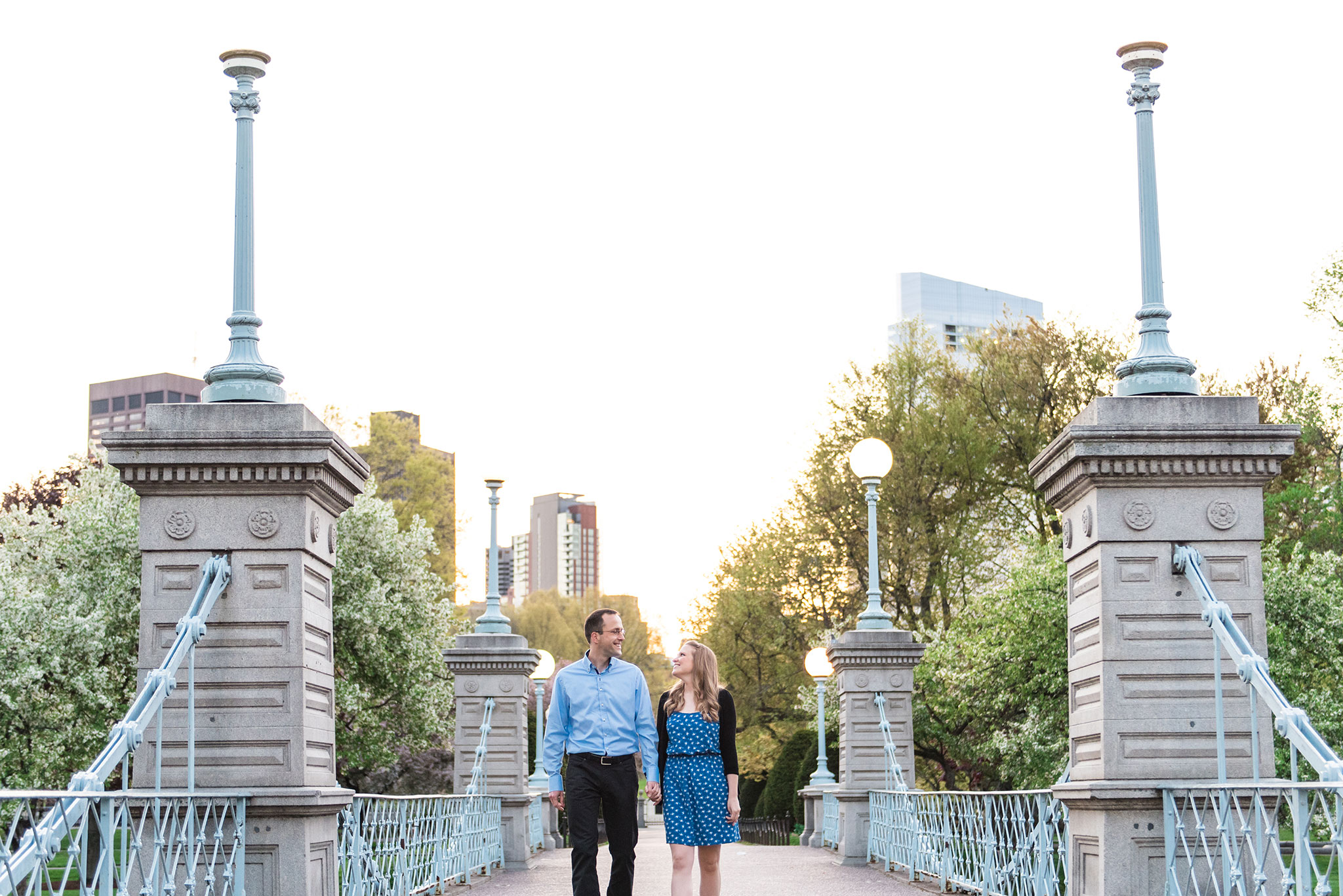 Classic + Modern Boston Public Garden, Beacon Hill, and Downtown Coffee Shop Sunrise Engagement Session | Jessica and Thomas | Lorna Stell | Photographer | Boston MA