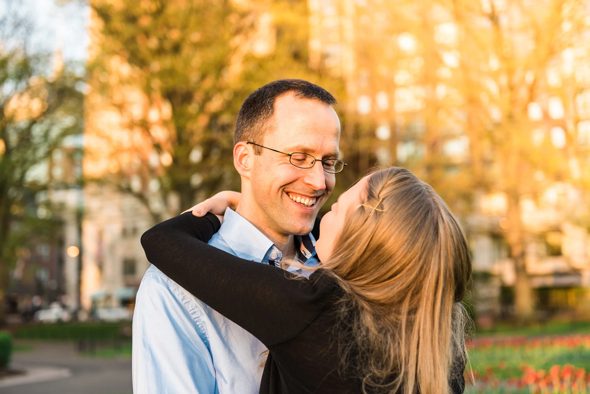 Classic + Modern Boston Public Garden, Beacon Hill, and Downtown Coffee Shop Sunrise Engagement Session | Jessica and Thomas | Lorna Stell | Photographer | Boston MA