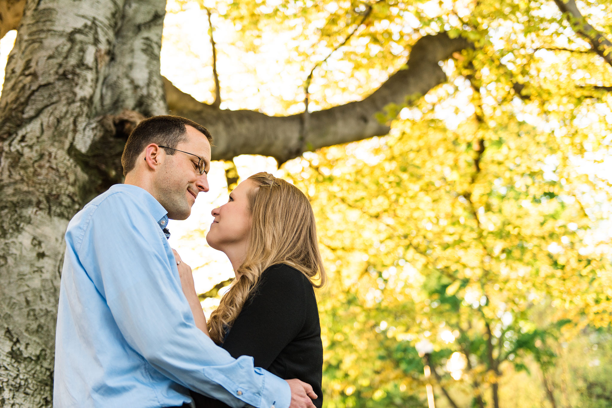 Classic + Modern Boston Public Garden, Beacon Hill, and Downtown Coffee Shop Sunrise Engagement Session | Jessica and Thomas | Lorna Stell | Photographer | Boston MA