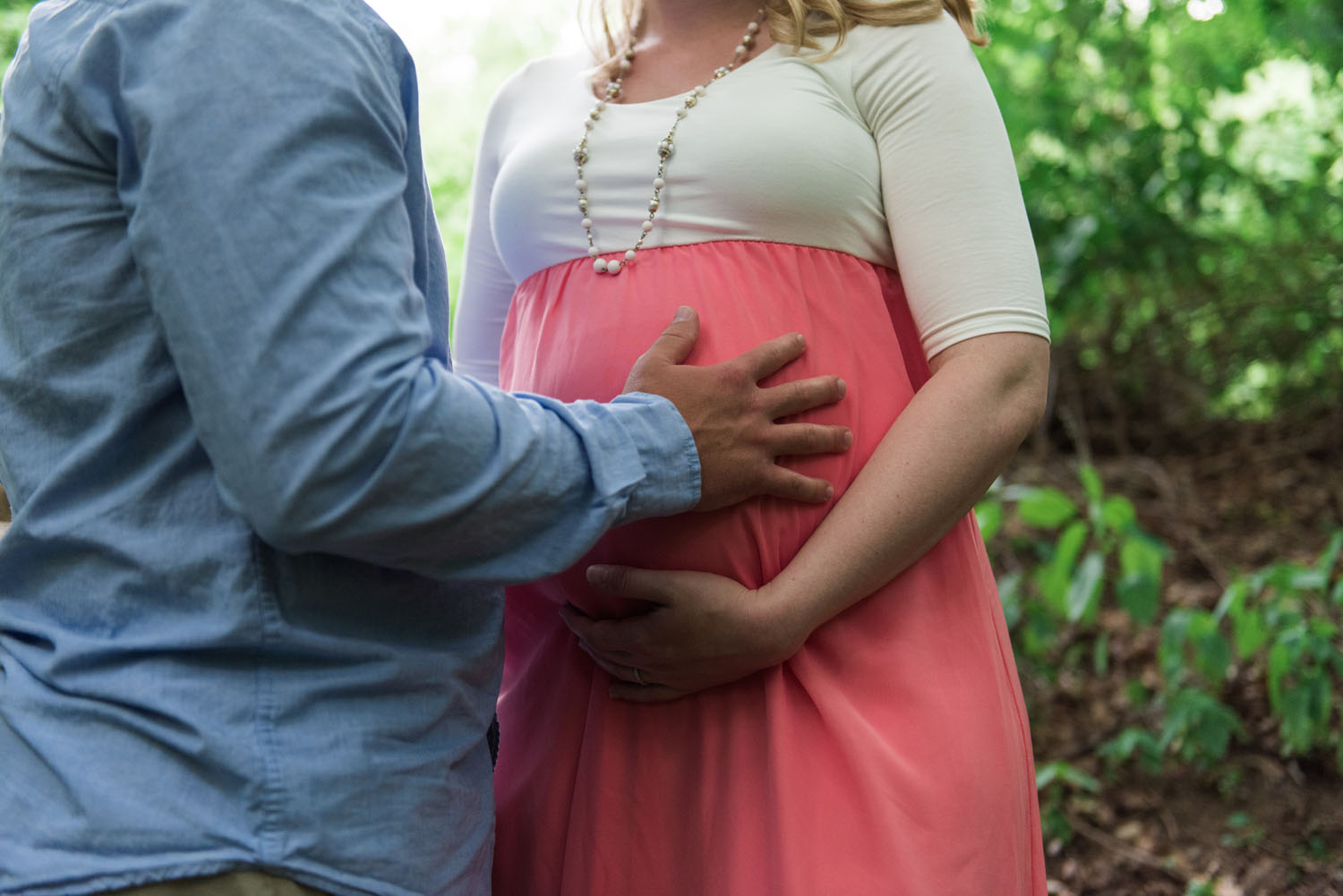 Nick + Kristen | Woodsy Belmont Summer Maternity Session | Boston and New England Portrait Photography | Lorna Stell Photo