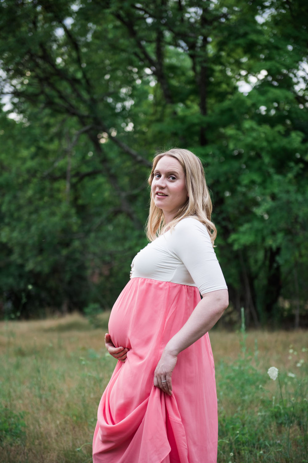 Nick + Kristen | Woodsy Belmont Summer Maternity Session | Boston and New England Portrait Photography | Lorna Stell Photo