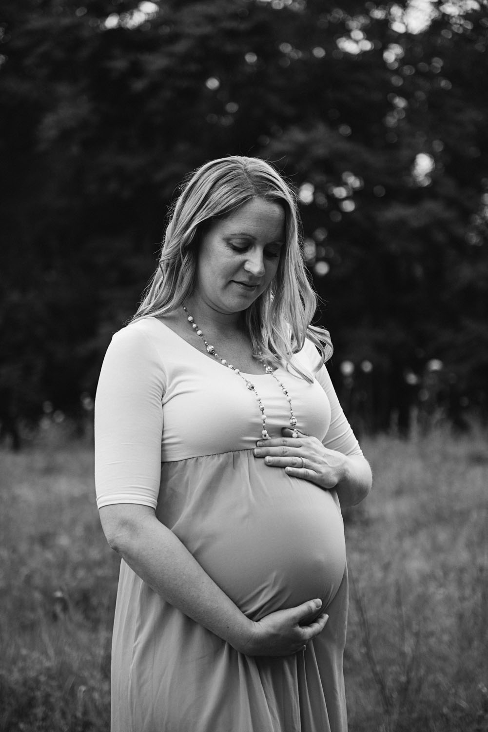 Nick + Kristen | Woodsy Belmont Summer Maternity Session | Boston and New England Portrait Photography | Lorna Stell Photo