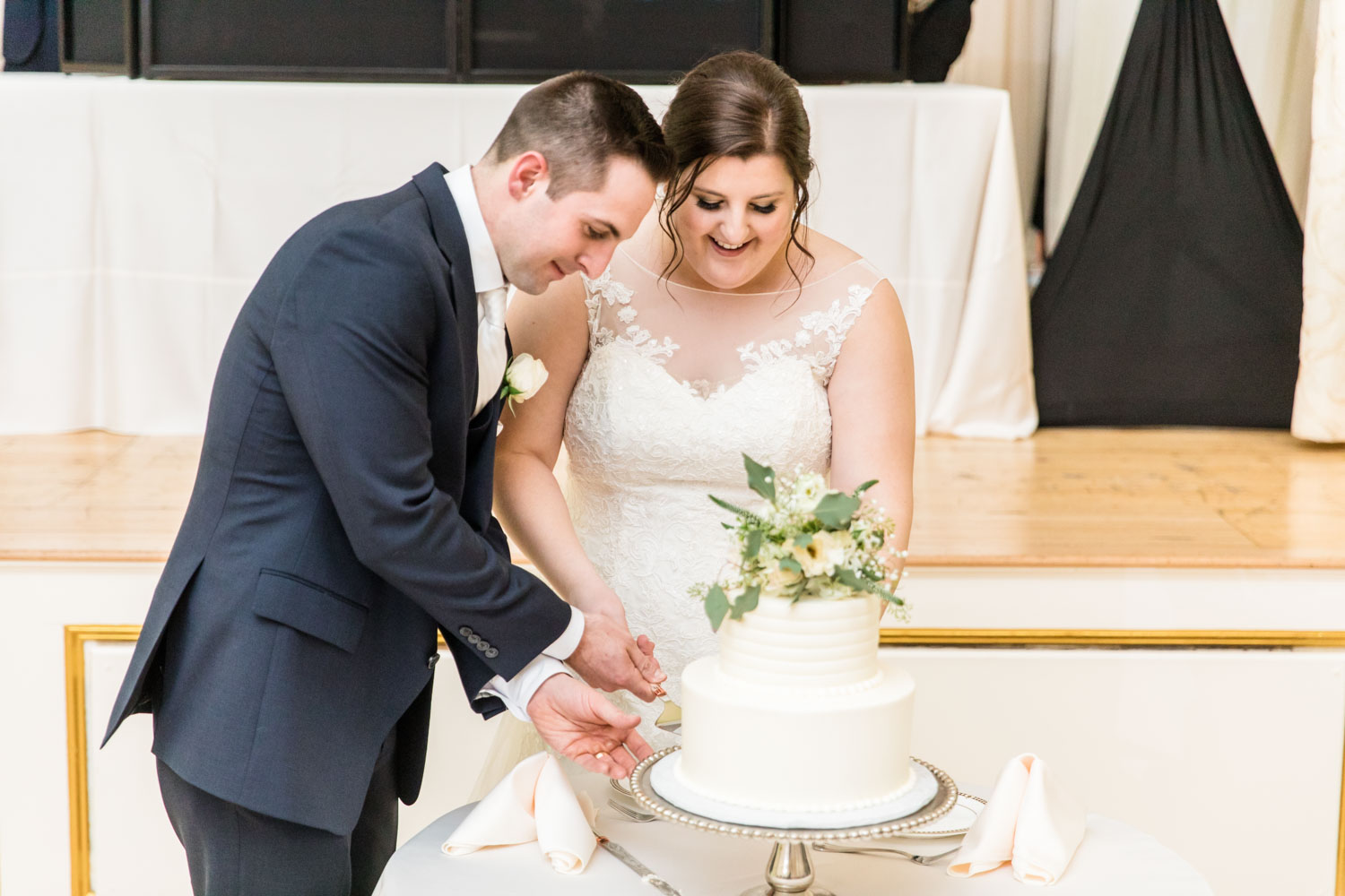 Katelyn + Joe | St. Patrick's Day Topsfield Commons Spring Wedding | Boston and New England Wedding Photography | Lorna Stell Photo