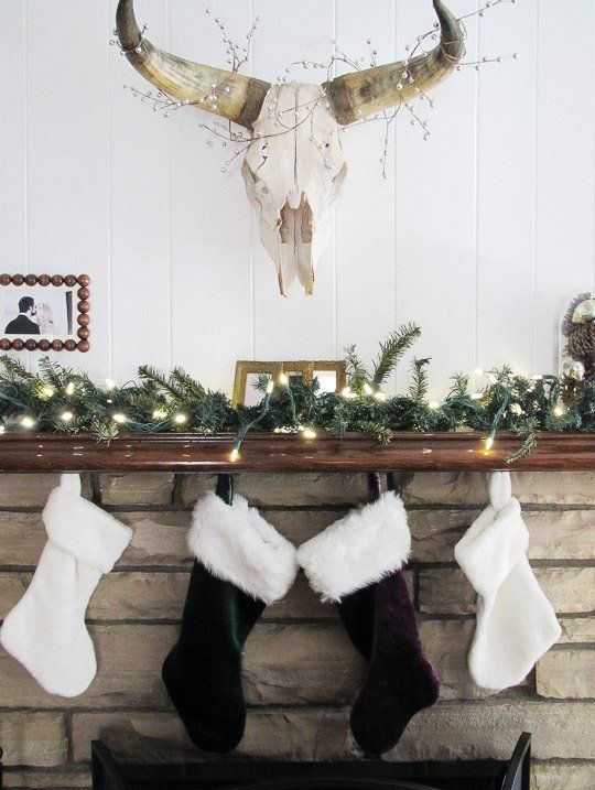 (Everything about this mantle is perfect.)