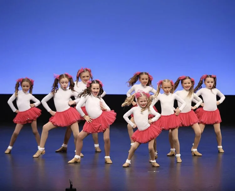 2019 under 8’s dance team - ‘Stupid Cupid’