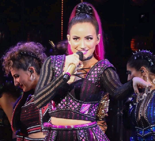 Courtney Monsma, Wicked, Frozen, Six The Musical, Musical Theatre