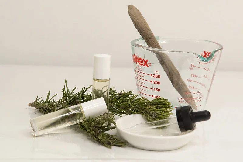 Roll On Oil Making with Quinntessentials 