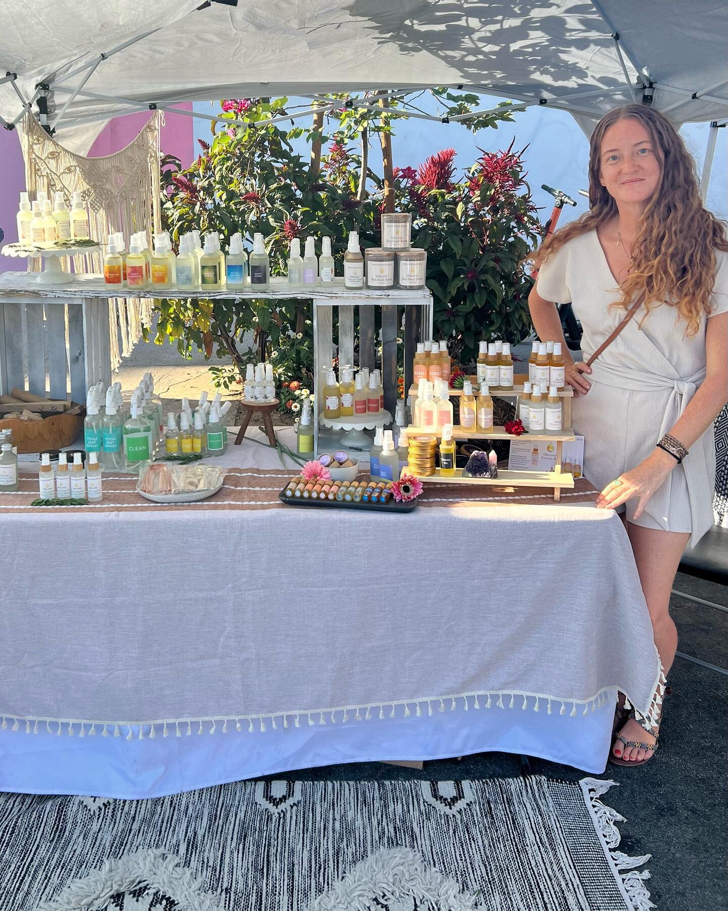 We&rsquo;re popping up on Thursdays at the North Park Farmers Market!  3-7:30pm every Thursday.  Come and get your aromatherapy products! 
.
.
.
#shoplocal #supportsmallbusiness #aromatherapy #organicproducts #quinntessentials #roomandbodysprays #nor