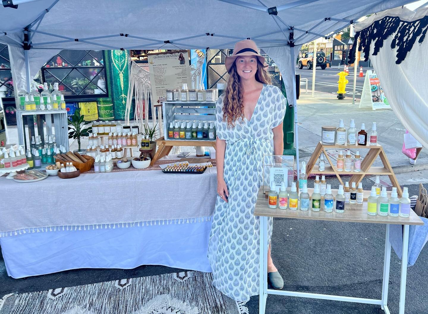We&rsquo;re popping up at the North Park Farmers Market every Thursday! 
Come out between 3-7:30pm and smell some organic aromatherapy! 
.

.
#northparkfarmersmarket #sandiegomade #shoplocal #organicessentialoils #quinntessentials #quinntessentialspr