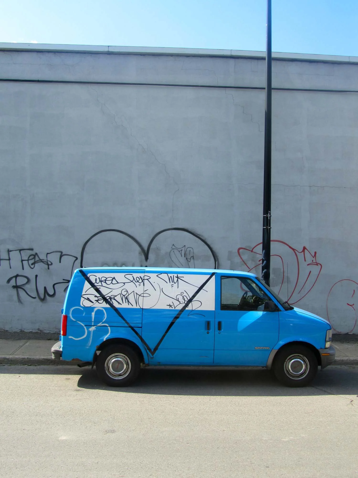 04_van heart.JPG