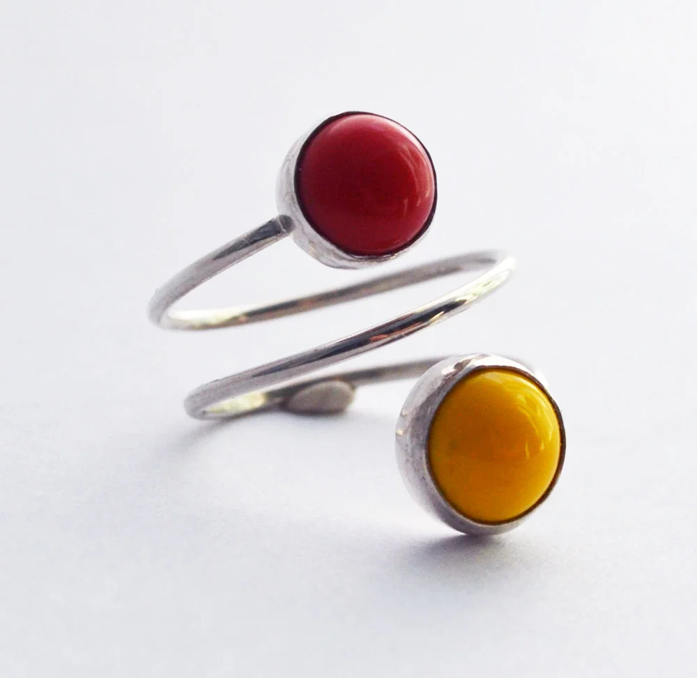 Twist Red-Yellow Side.jpg