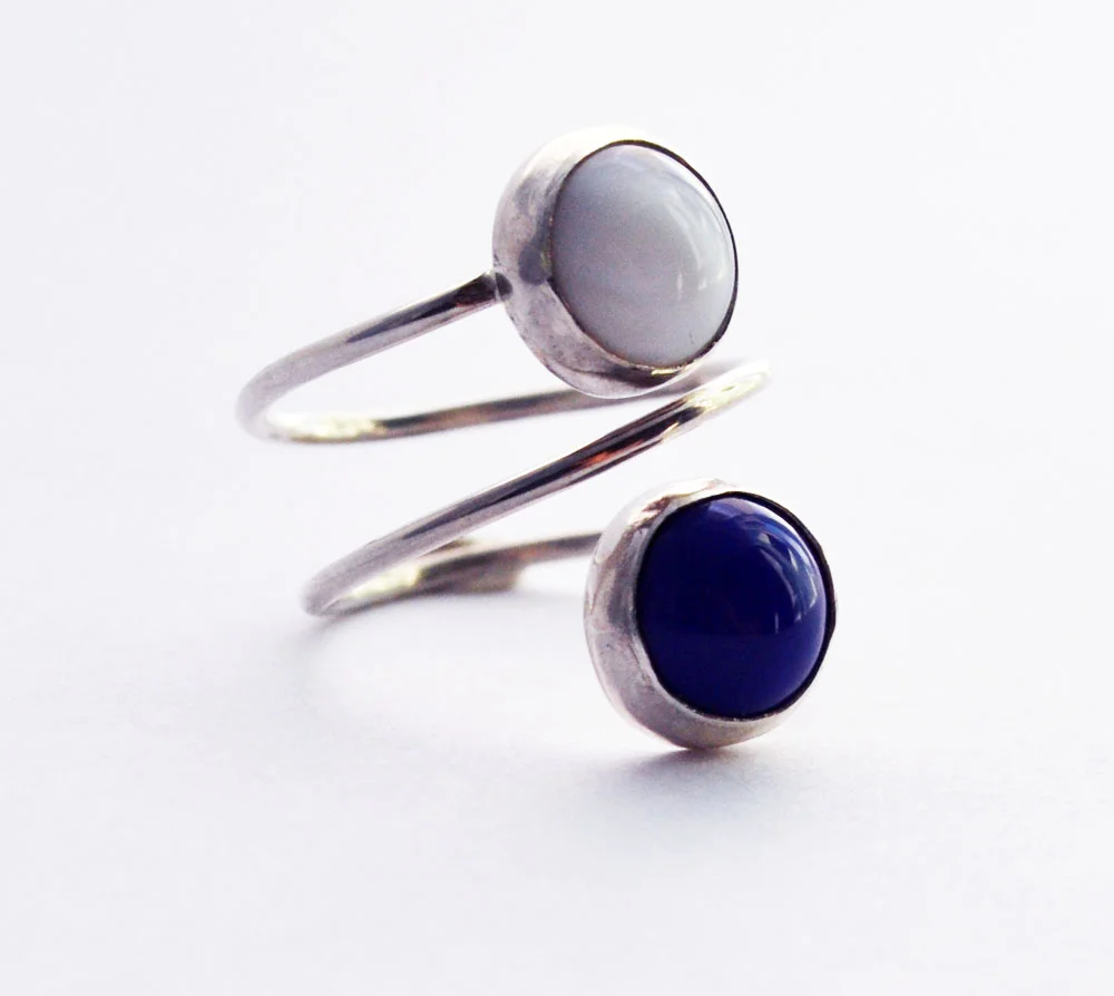 Twist White-Blue Side.jpg