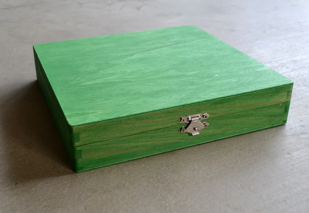 Green tray closed1.jpg