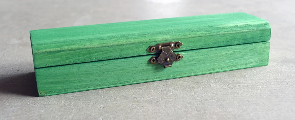 Green chest closed2.jpg