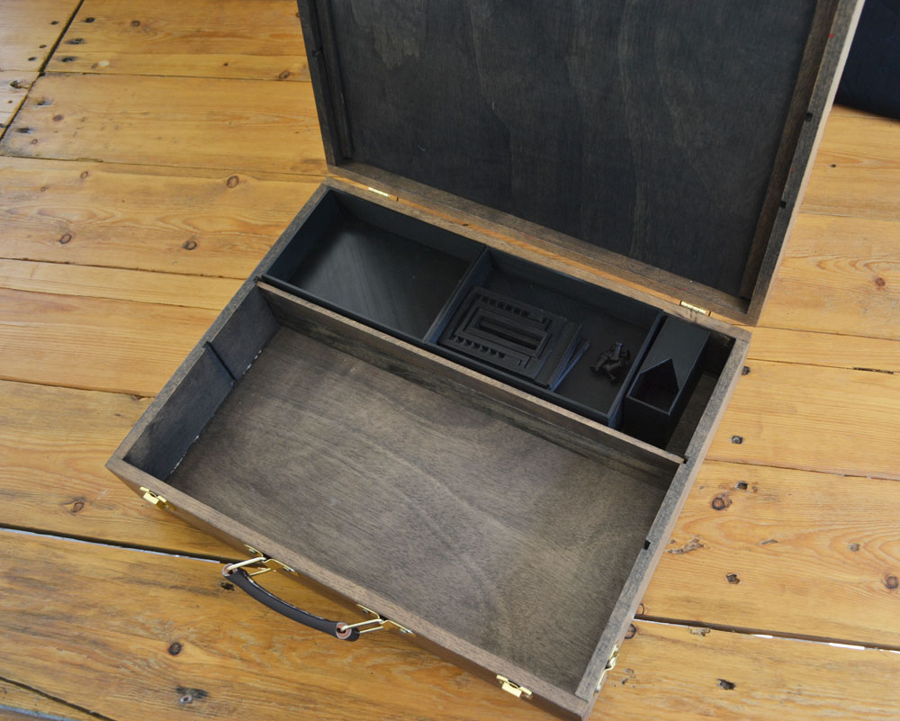 organized accessories, divided by wooden divider