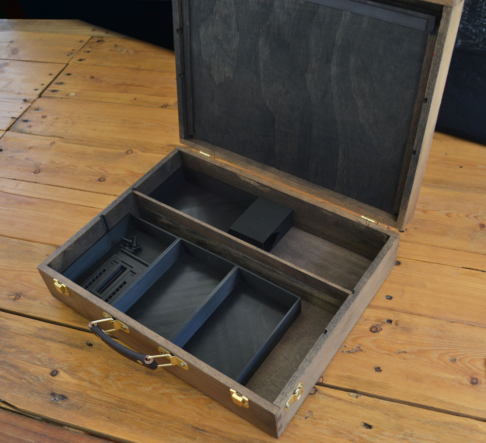 wooden divider dividing chest in half, 3d accessories inside