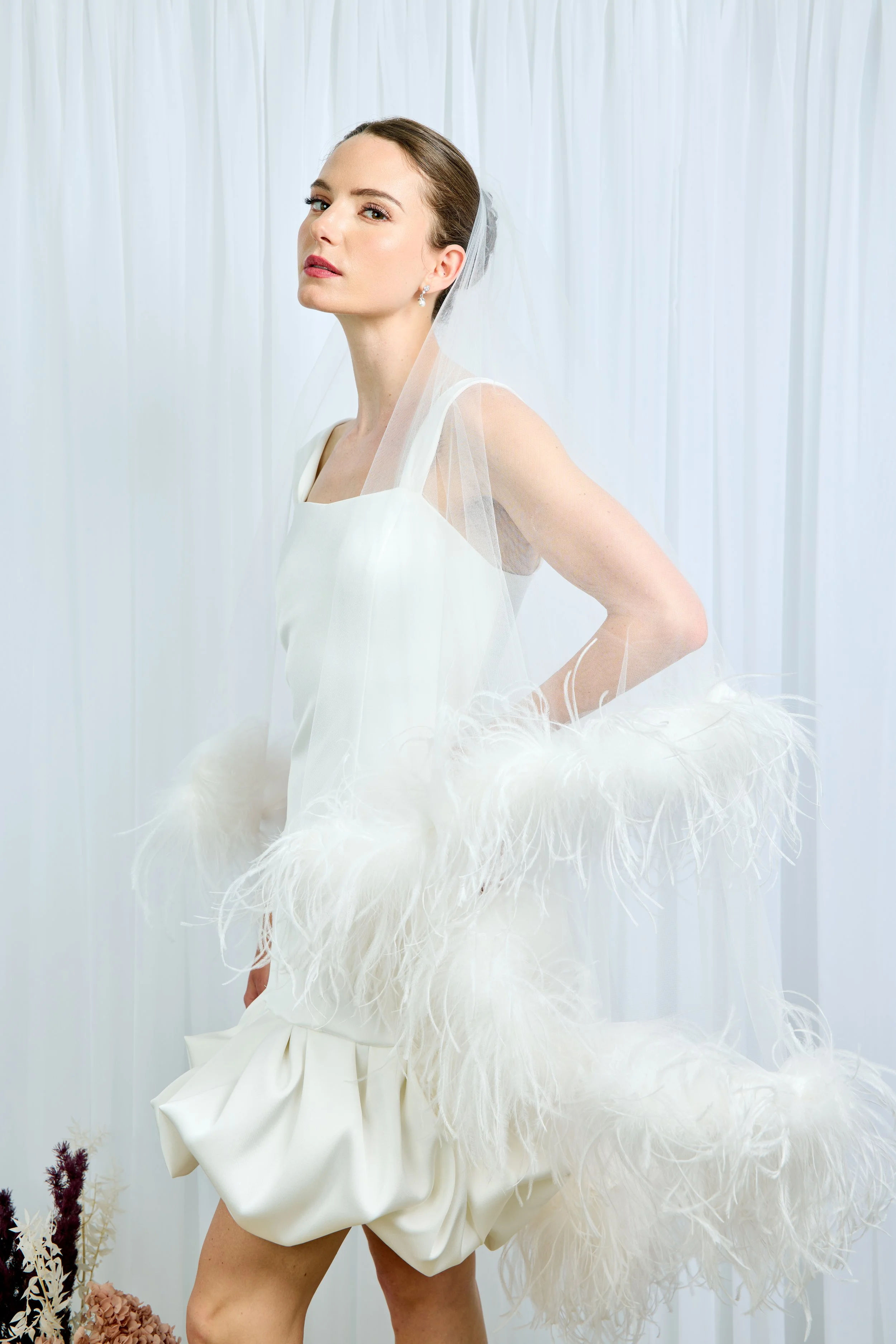 Barbarella - Ostrich Feather Bridal Veil