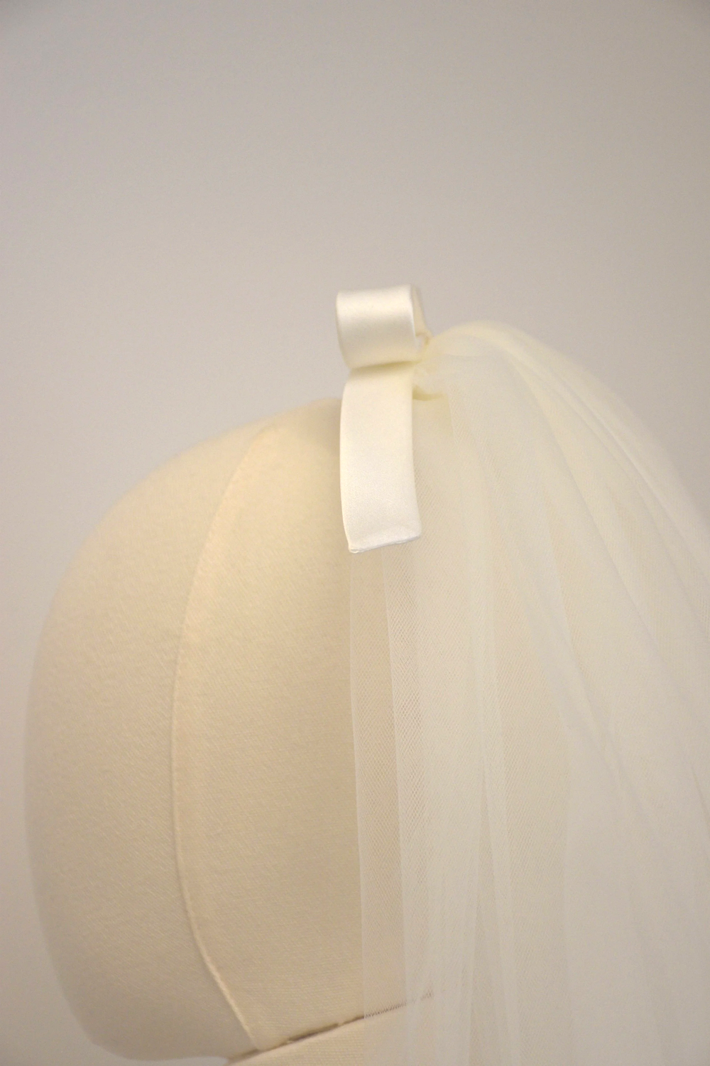 Priscilla - Mini Veil With Satin Bow — NK Bride display picture 1