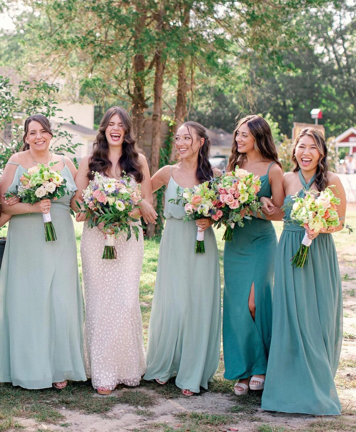 Erica & bridesmaids 