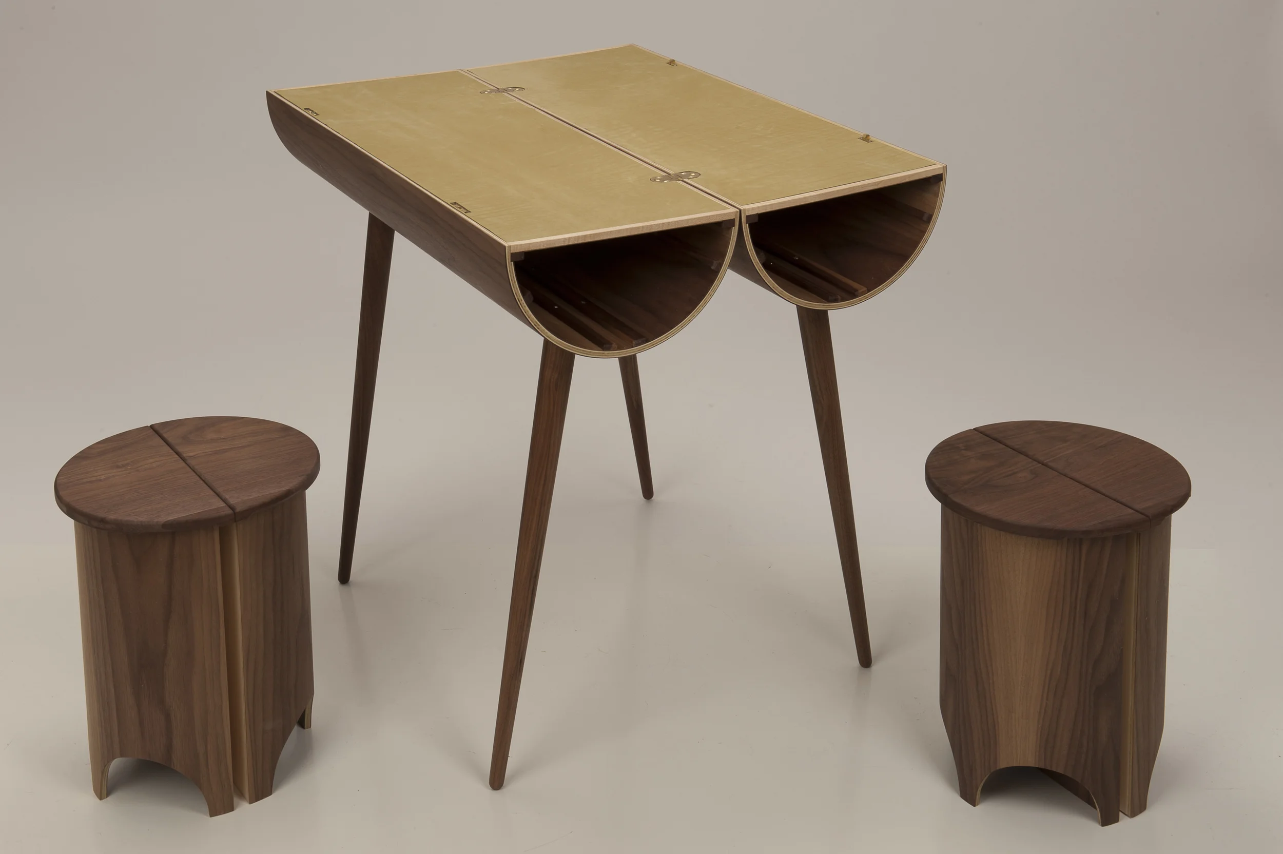 REGENERATION TABLE and STOOLS