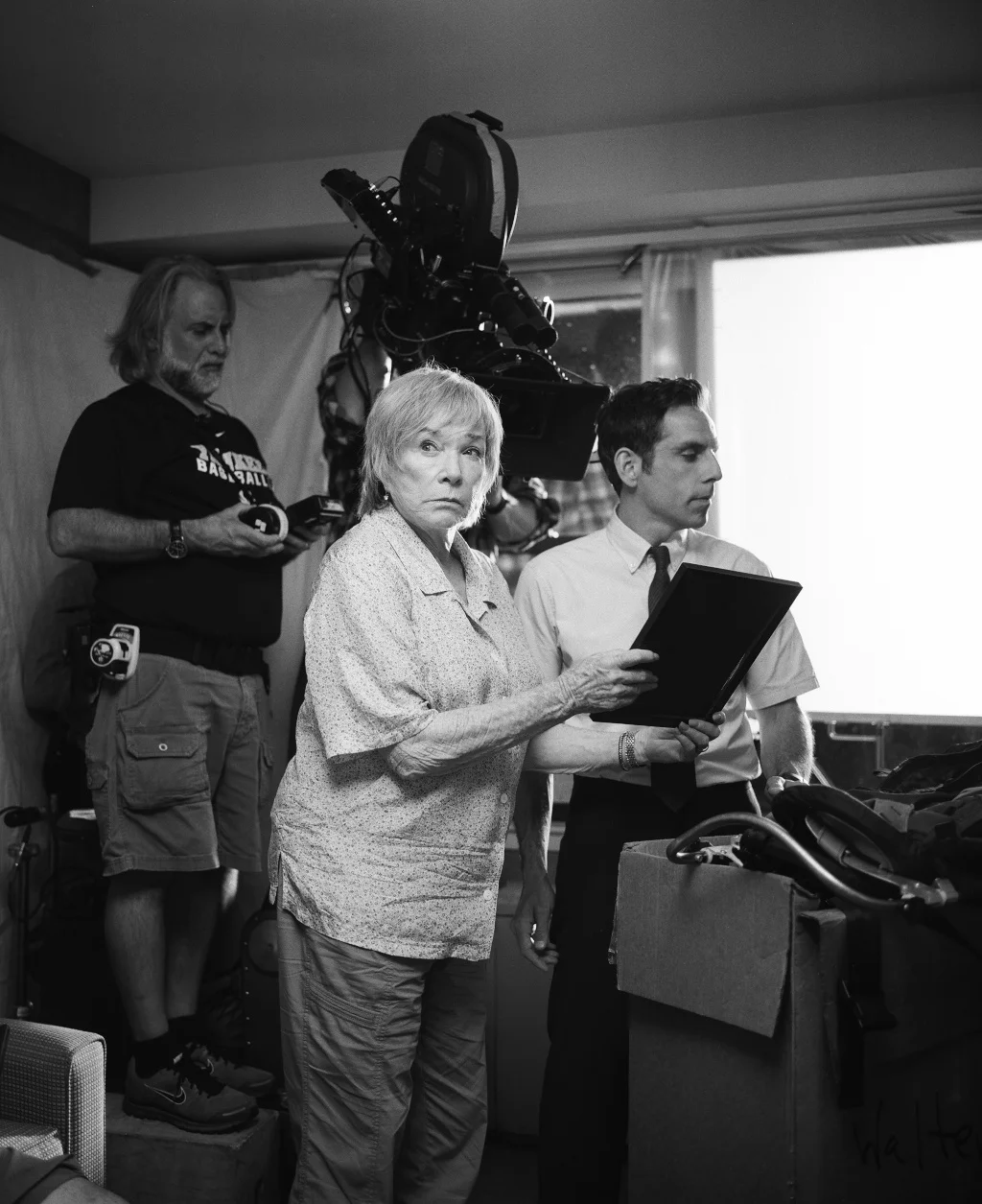 Shirley MacLaine as Edna Mitty readys for a shot in The Secret Life of Walter Mitty (2013)
