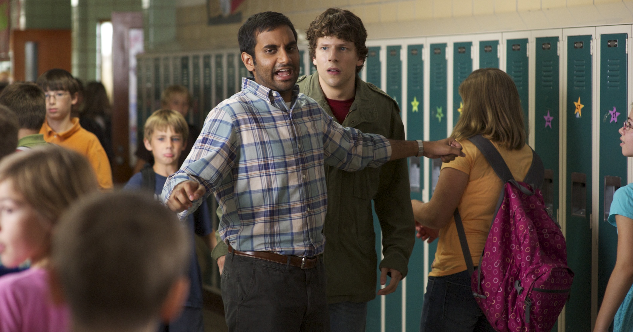 Aziz Ansari as Chet and Jesse Eisenberg as Nick in 30 Minutes or Less (2011)