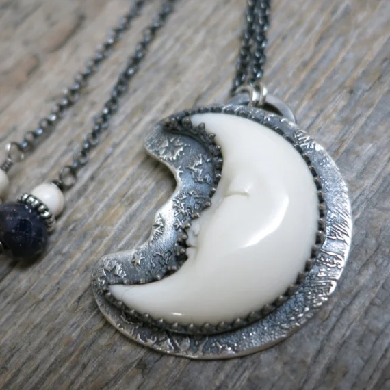 "Blessed" My eyes traverse the night sky, emulating the moon in its isolation. Blessed. —Unknown 