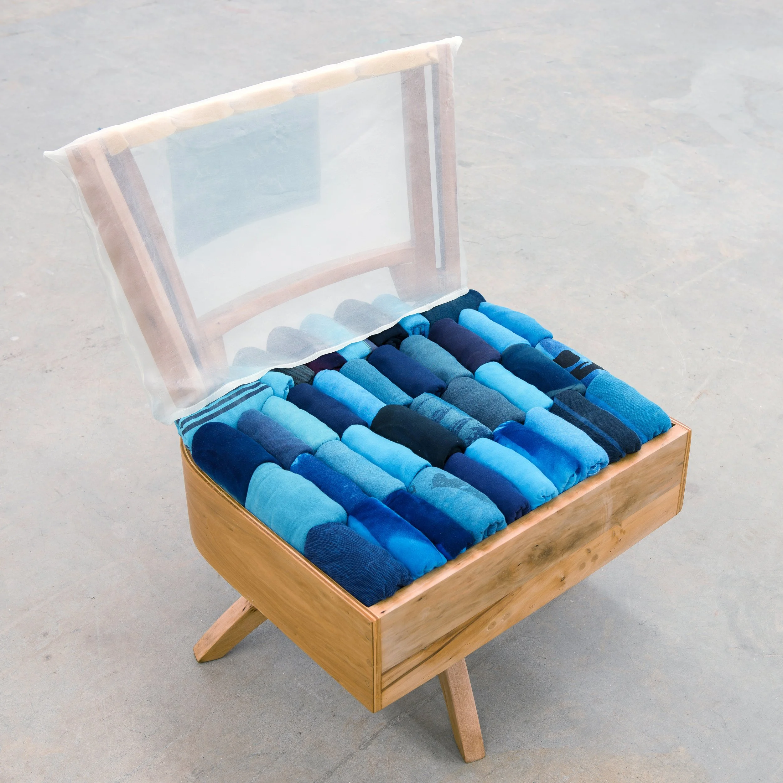 JTS_sincerely blue  24%22 x 24%22 x 24%22.jpg