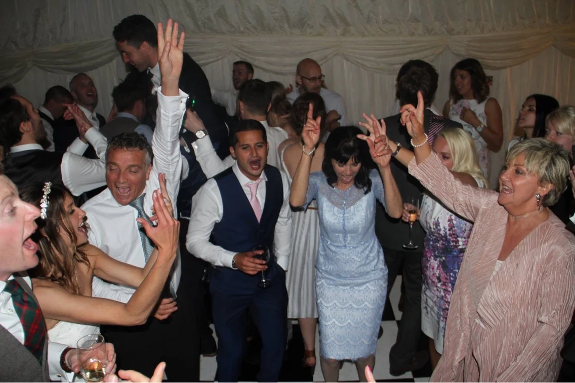 Claire & Jamie’s Garden Wedding on the 29th of April 2017