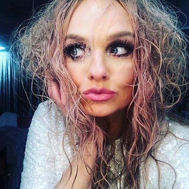 #EmmaBunton on the #SpiceGirlsReunion is definitely channelling the #JLoEffect. 20 years later look how stunning does she look?! She may have been incredibly lucky with superpower genetics &amp; a clean lifestyle but #JunoComments detects a few tweak