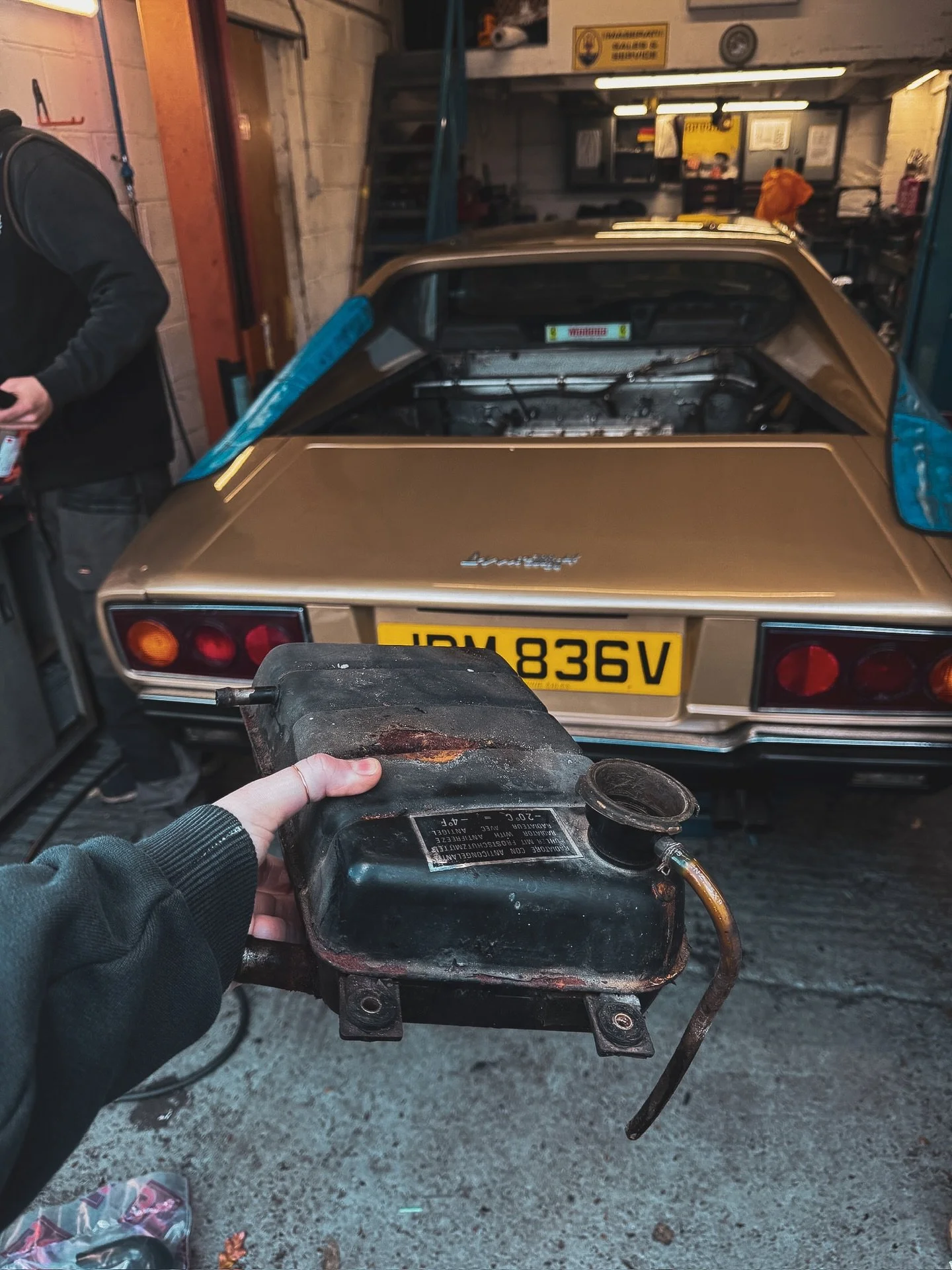 Progress is looking good on the Ferrari 308 GT4 Dino, and we&rsquo;re hoping to have it back on the road for Christmas. 🎄🔥
A satisfying little joint venture on this one &mdash; all four Weber 40 DCNF carburettors have now been fully overhauled and 