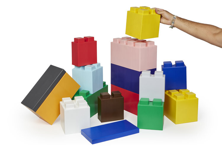 EverBlock’s modular building blocks are strong and durable, and come available in 5 Block sizes, with 2 Finishing Cap sizes options.
