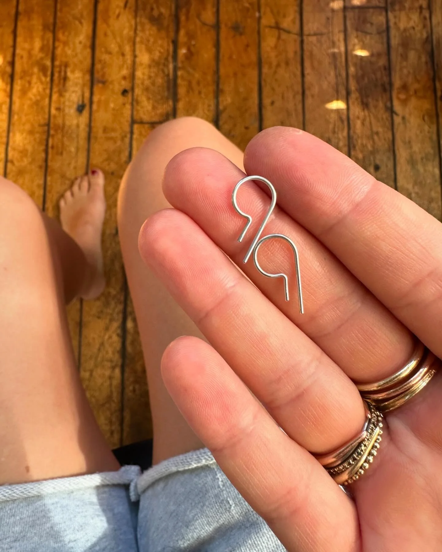 The Loopdie P is one of our oldest earrings.  We have been making them for almost 10 years.  Every single one of them is bent by hand.  It is simple, easy to wear and it makes a great gift.  Best of all, it&rsquo;s a solid gold earring for $44 (each)
